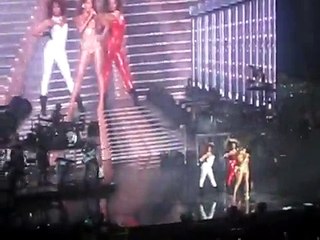 Beyonce I Am.. Opening To  Live Concert In Sydney Australia Crazy In Love