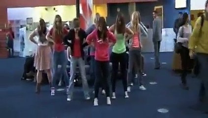 Run the world - Edinburgh Napier Dance Society - Flashmob