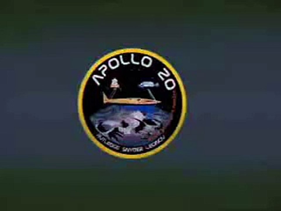 Top Secret 2Million Years Old Alien vehicles moving along the Moon`s Surface !