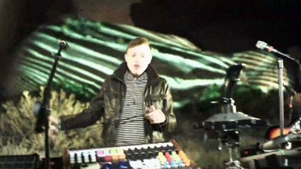 Robert DeLong - Don't Wait Up