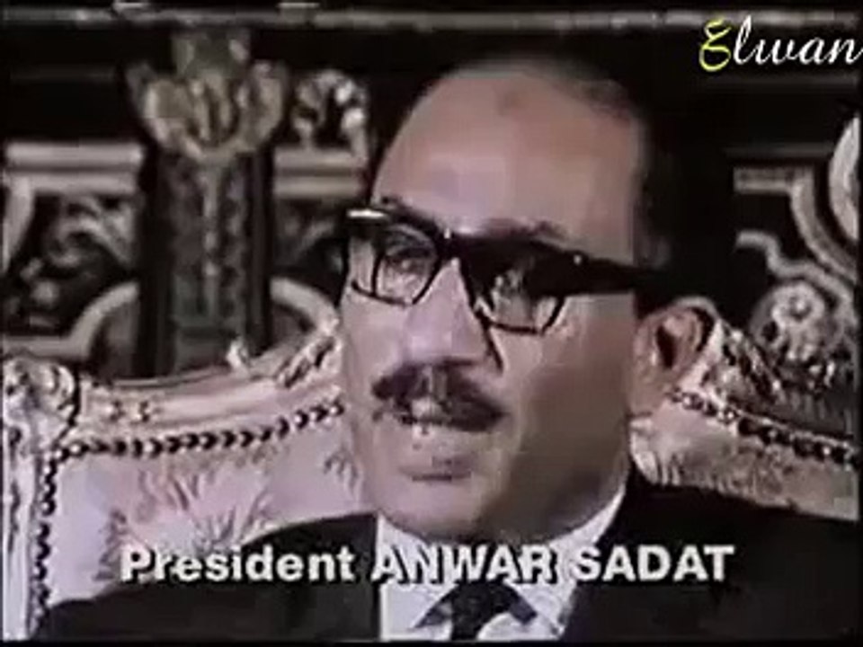 مقطع نادر للسادات