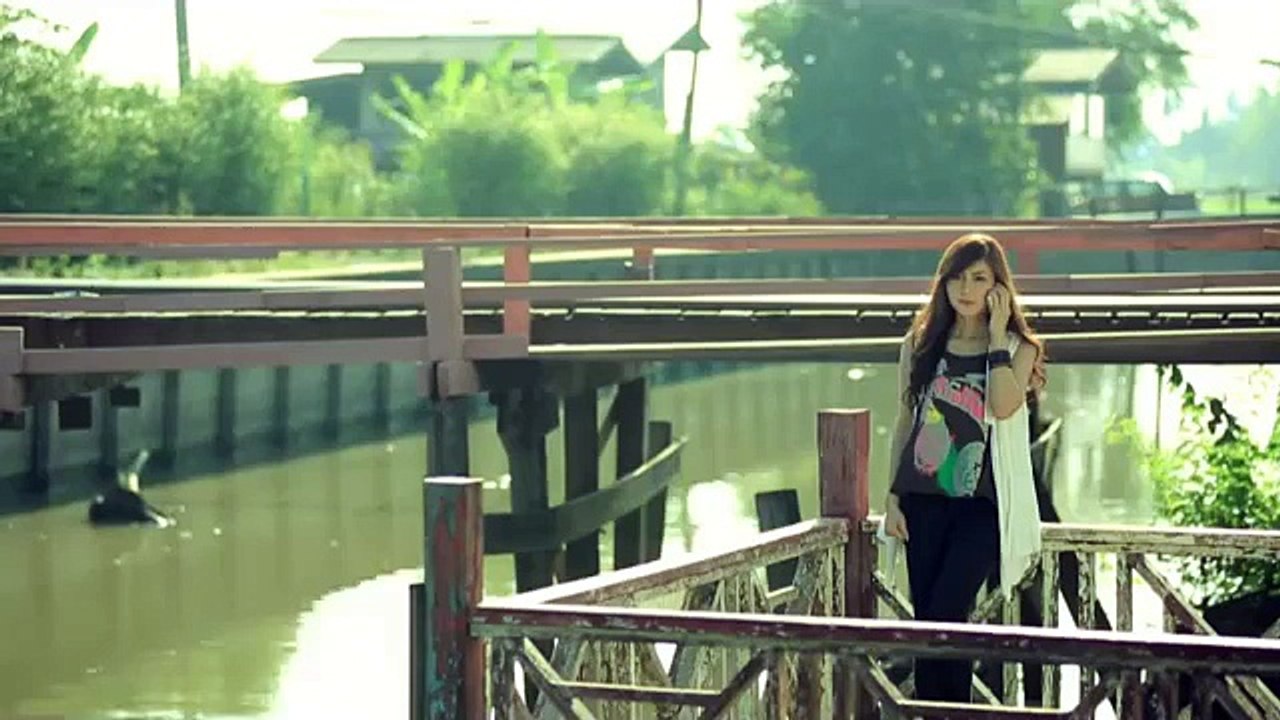 บ่ตายอ้ายคงบ่เซาเจ็บ - ไอดิน อภินันท์ 【OFFICIAL MV】