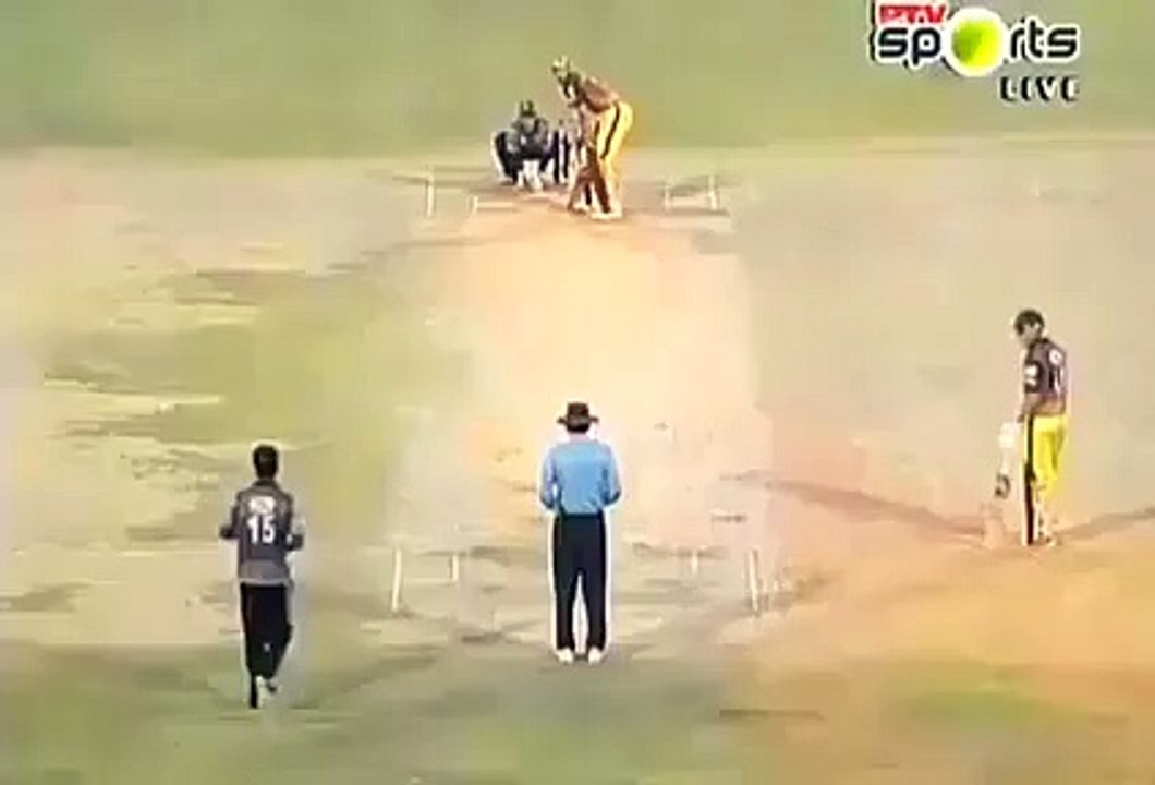 Junaid Khan Reverse Sweep Six - Video Dailymotion