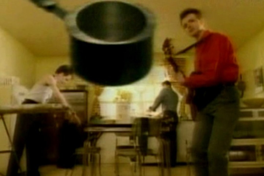 Crowded House - Dont Dream Its Over