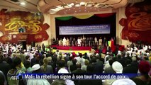 Mali: la rébellion signe à son tour l'accord de paix