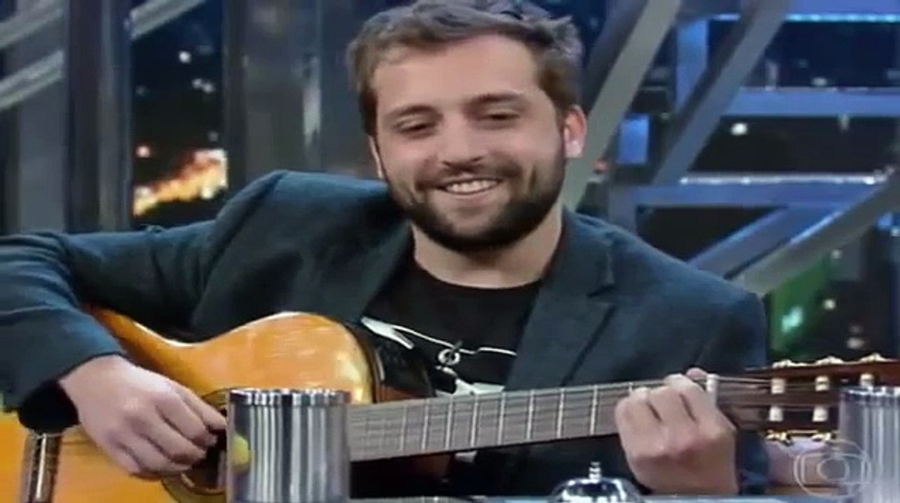 Piadas com violão Gregório Duvivier - programa do jô