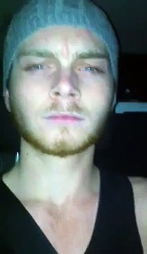 Blague du faux accident au passager endormi