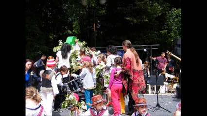 "Paradisul îl celebrează pe Eminescu"-Spectacol susținut de elevii școlii "Paradis" din Iași