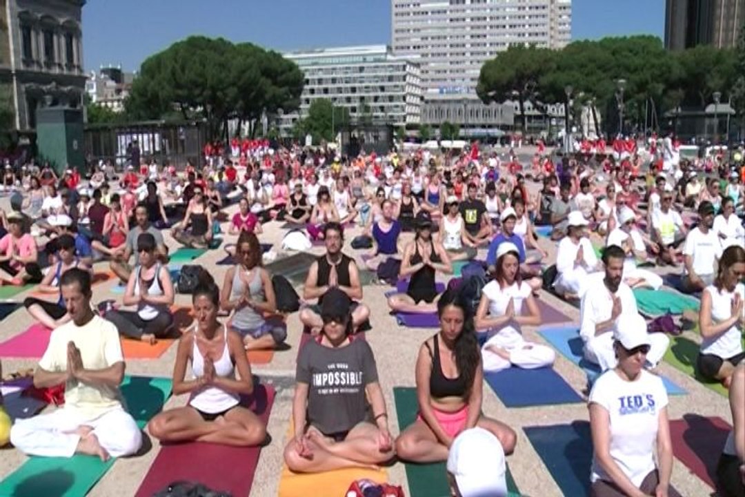Madrid celebra el Día Internacional del Yoga