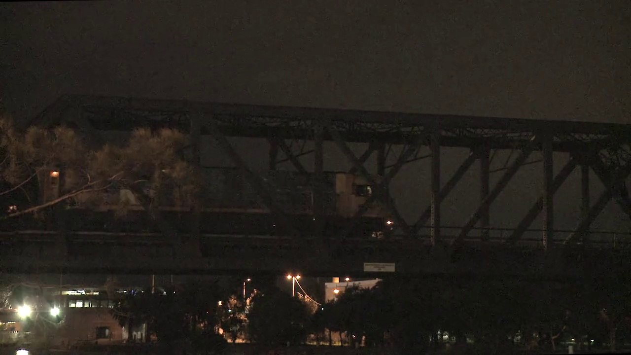 Pacific National Freight Train At Night - PoathTV Australian Trains, Railways & Railroads