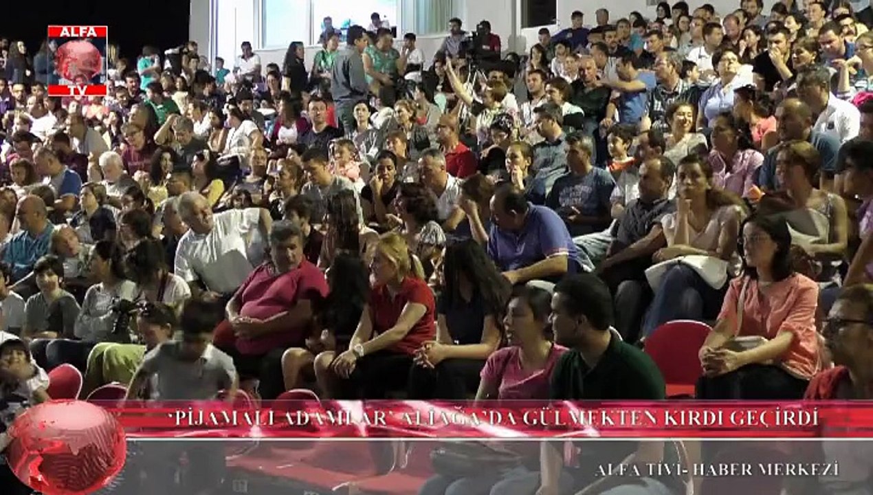 Pijamalı Adamlar Aliağa’da Gülmekten Kırdı Geçirdi