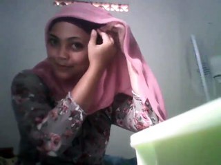 Paris Style Hijab Tutorial l Video Cara Memakai Jilbab Paris Modern