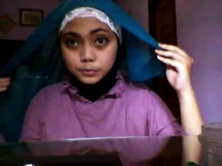 Video Cara Memakai Jilbab Paris l Video How To Wear Hijab Paris Modern