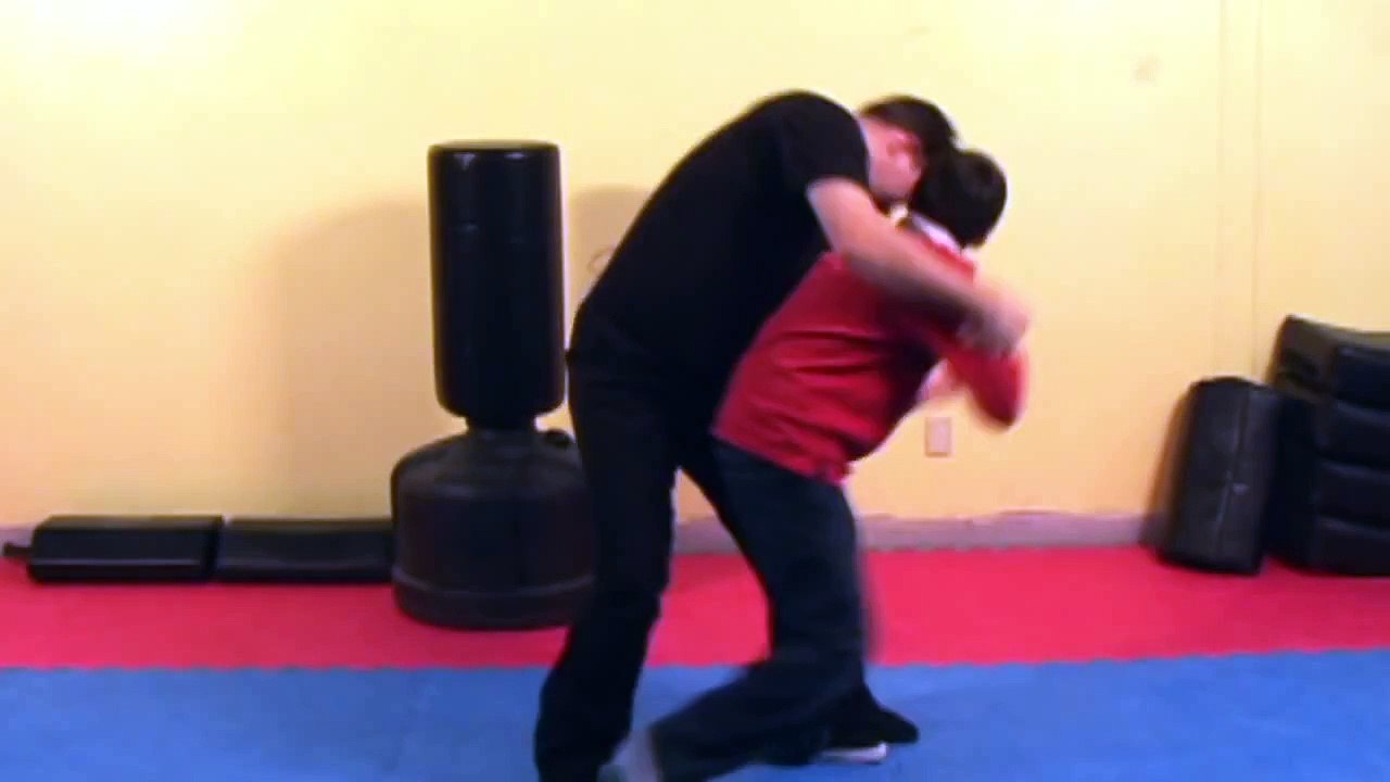 Anti-Kidnapping Tips for Kids : Bear Hug Lift Anti-Kidnapping Defense