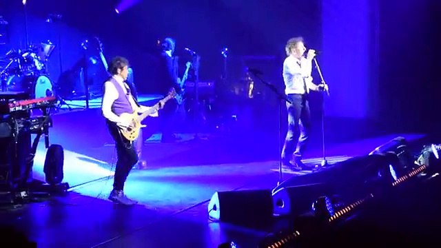 Alain Souchon & Laurent Voulzy - Oiseau Malin (Live@Palais des Sports, Paris, 11 mai 2015)