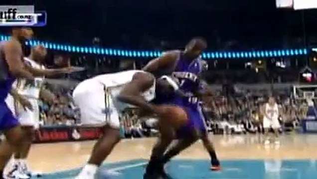 A wardrobe malfunction SEXY GIRLS