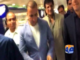 Imran Khan going to London on a 'fatherly tour'-Geo Reports-21 Jun 2015
