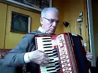 ΤΙ ΟΜΟΡΦΗ ΠΟΥ ΕΙΣΑΙ ΟΤΑΝ ΚΛΑΙΣ ΣΤΕΛΙΟΣ. ΧΡΥΣΙΝΗΣ 1916-1970