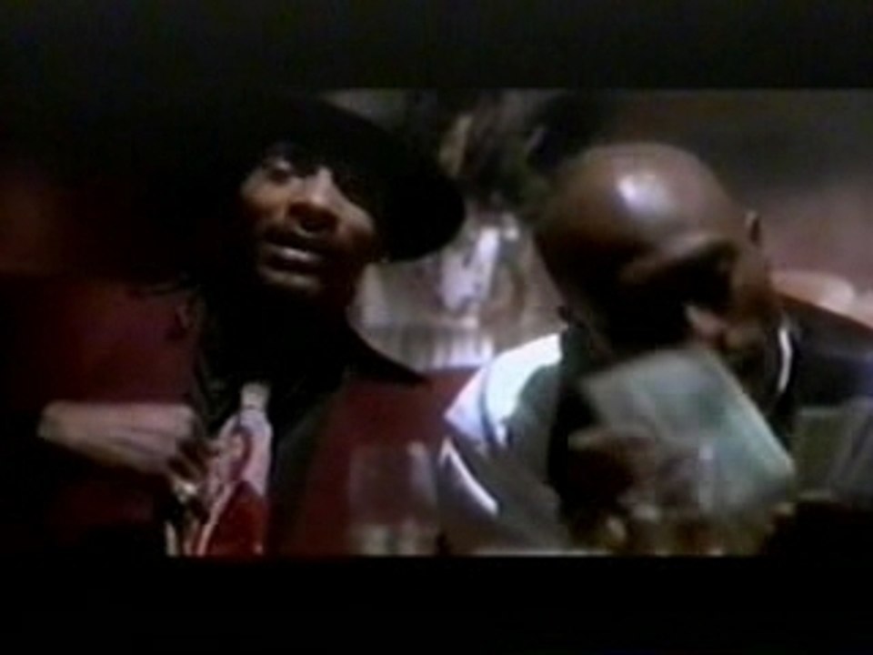 Tupac ft. Snoop Dogg- Gangsta party