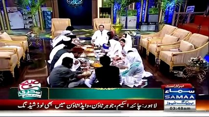 ▶ An illiterate man in Madina Reading Quran – Amazing one minute Story -