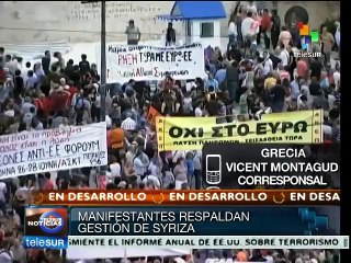 Los griegos apoyan a Alexis Tsipras en su negociación con el eurogrupo