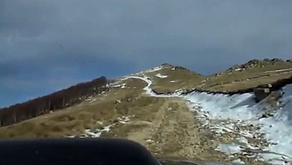 Subaru Forester snow climp