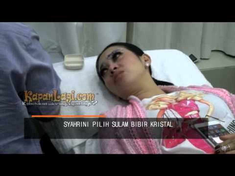 Syahrini Hadirkan Trend 'Sulam Alis Semut Berbaris'!