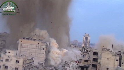 قصف البراميل المتفجرة يسقط 10 قتلى بحلب وريفها