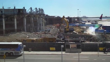 Demolition of Delta Airlines (& formerly Pan Am) Historic Worldport Terminal 3 @ JFK (Video 24)
