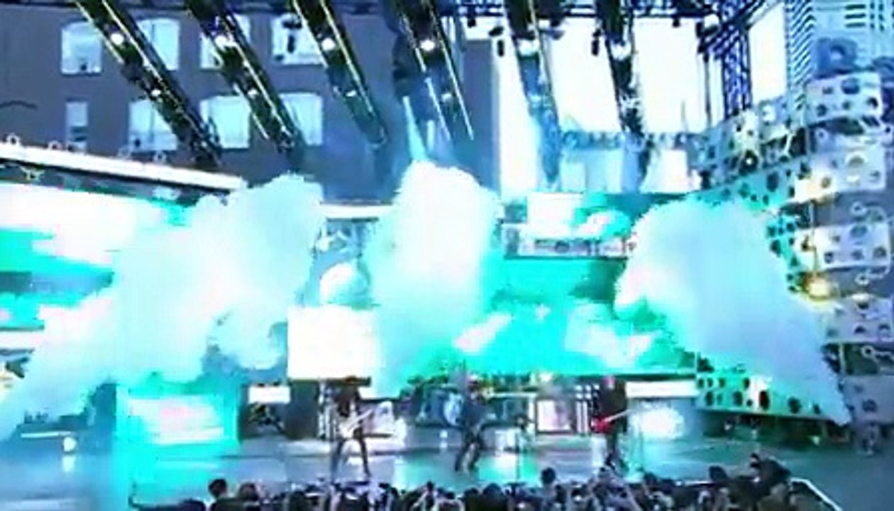 Fall Out Boy - Uma Thurman - MMVA 2015