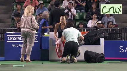 Maria Sharapova rolled her ankle in Tokyo 2011