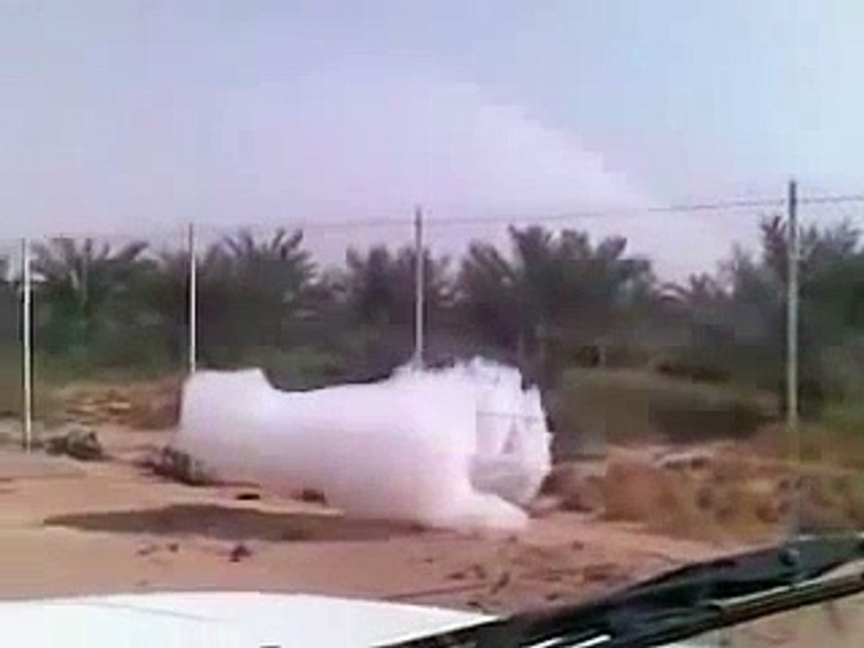 Miracle of Allah cloud on the road along with the man Subhan Allah 2015