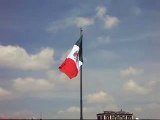 LA BANDERA MAS HERMOSA Y EL MEJOR HIMNO NACIONAL DEL MUNDO SON MEXICANOS..wmv