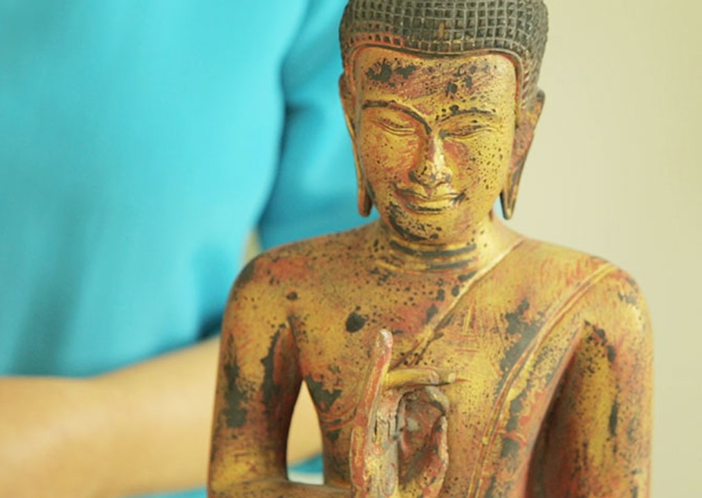 Buddha Statue to Attract Peace and Enlightenment into your Life