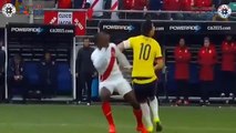 El codazo que le dio James Rodriguez a Luis Advincula en la cara - Colombia vs Perú
