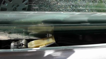 Remplacement du mécanisme lève-vitre Xsara Picasso (avec moteur)