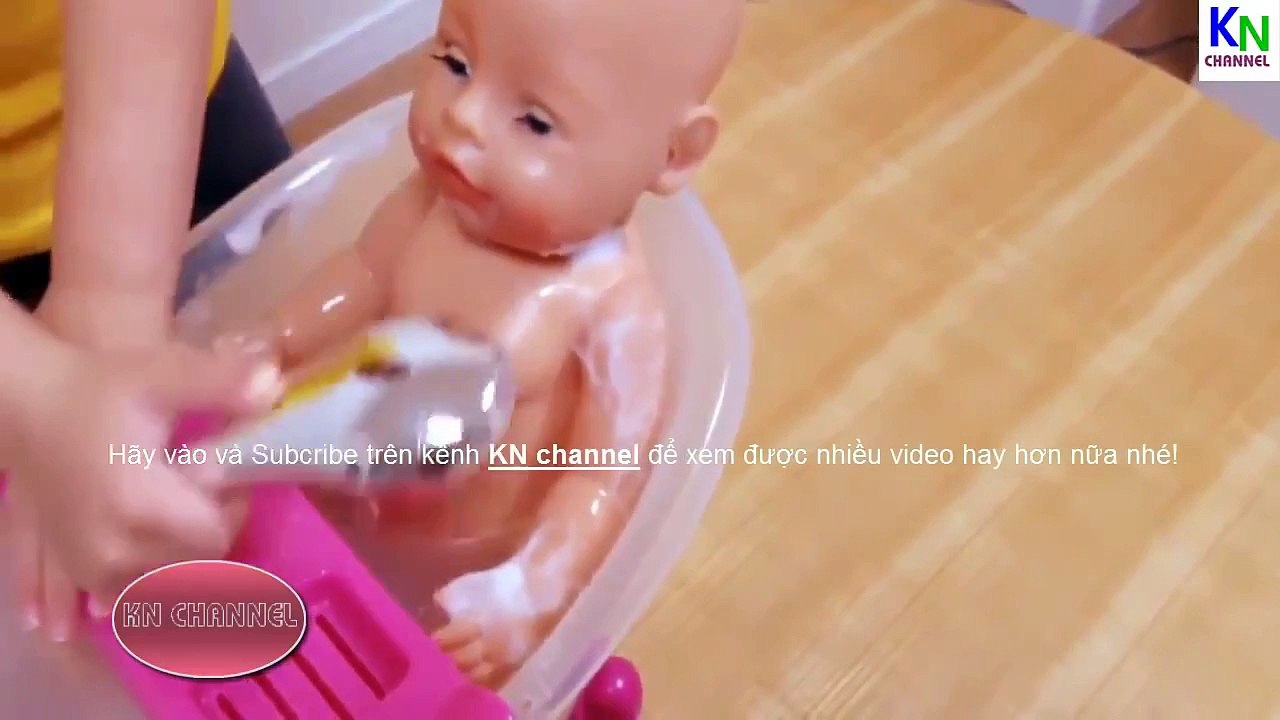 Đồ chơi trẻ em - Búp bê Bo làm vệ sinh trước khi lên đi ngủ, thật là ngoan