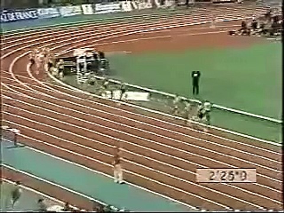 Hicham El Guerrouj en 1500 mts planos