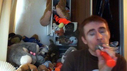 Wiwi égratigne "angel's song" de Deborah Harry