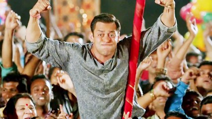 Salman Khan Dances NON STOP In Bajrangi Bhaijaan Song
