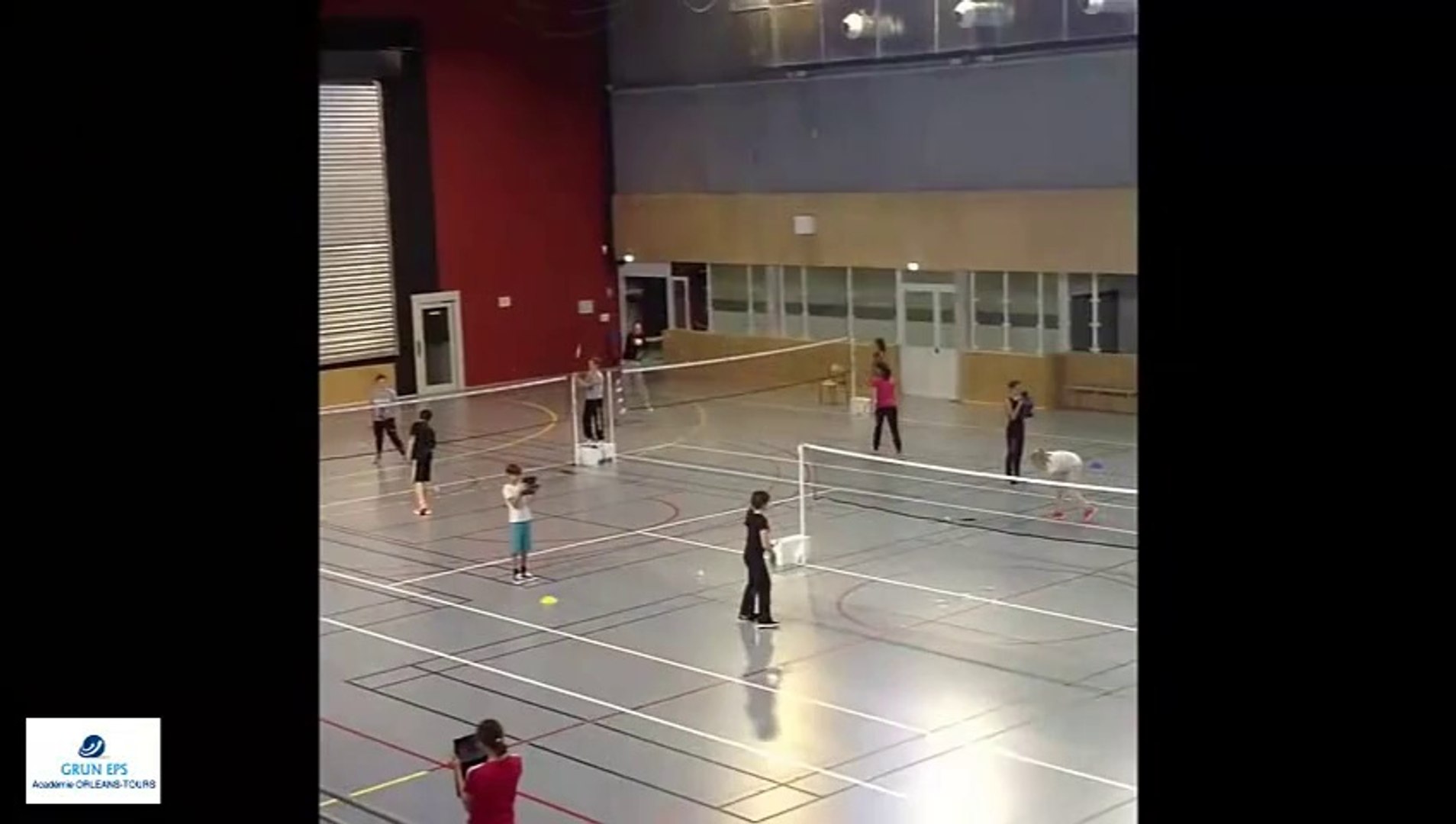 Tablette et badminton