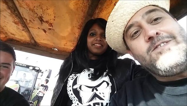 Dans un tracteur avec le Professeur Djack d'Alsace Brumath