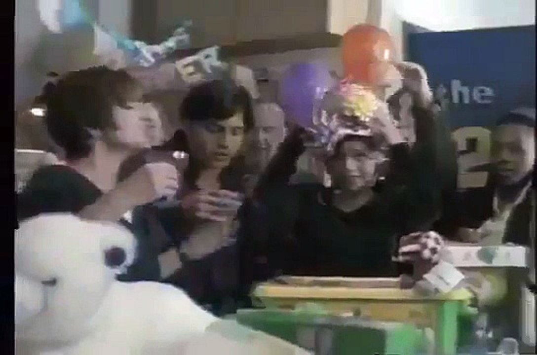 The 24 Hour Woman (1999) - Home Video Trailer [SD]