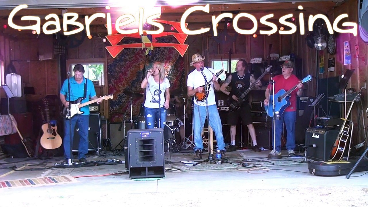 Gabriels Crossing - Chainsaw