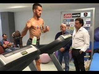 Napoli - De Laurentiis segue le visite mediche di Valdifiori (20.0615)