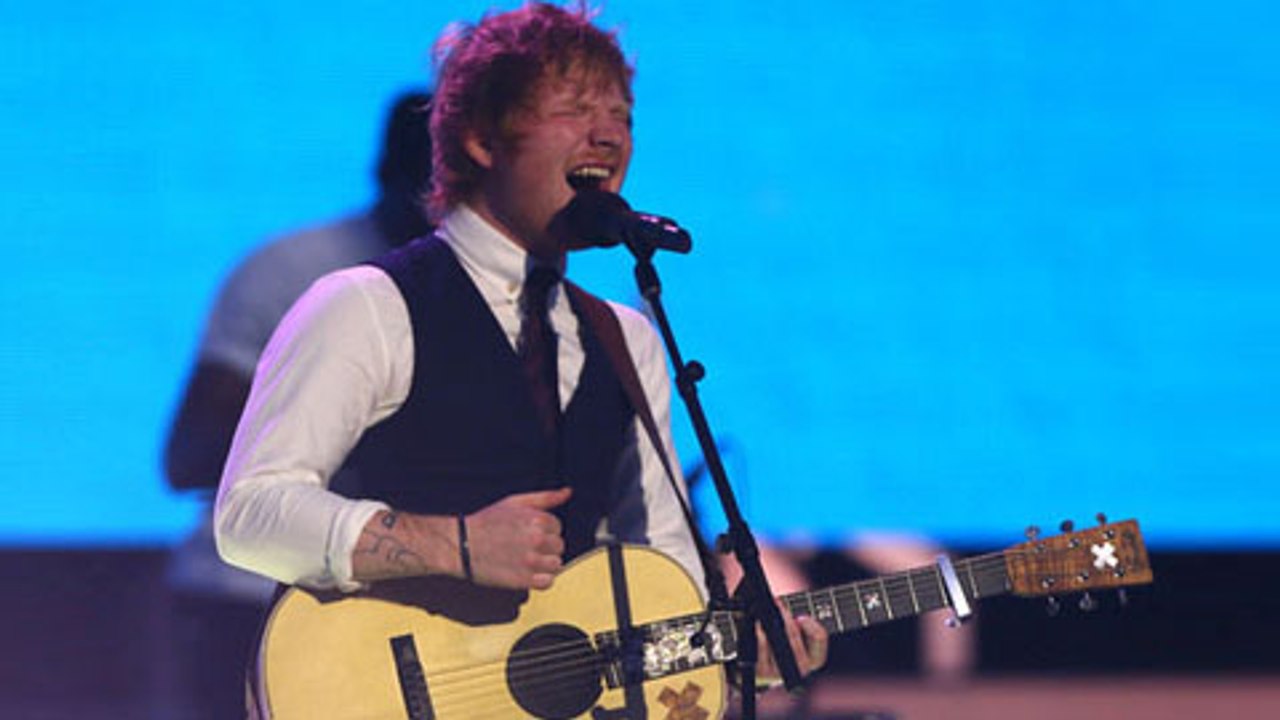 Ed Sheeran Thinking Out Loud, Photograph Performance at MuchMusic Video Awards 2015