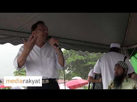 Ceramah Anwar Ibrahim Di Kuala Sepetang Dalam Cuaca Hujan Lebat