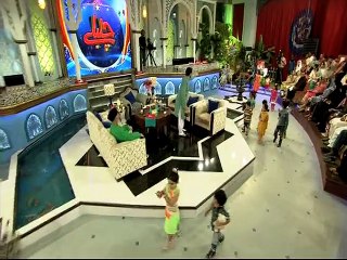 peacock attack on Little child On amir liquat Ramdan Programe