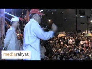 Tải video: Anwar Ibrahim: UMNO Barisan Nasional, Jangan Ingat Rakyat Lembu!