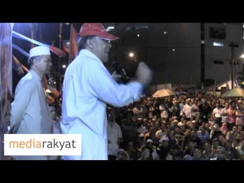 Anwar Ibrahim: UMNO Barisan Nasional, Jangan Ingat Rakyat Lembu!